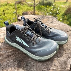 Women’s Altra Lone Peak 8 (size: 6.5)